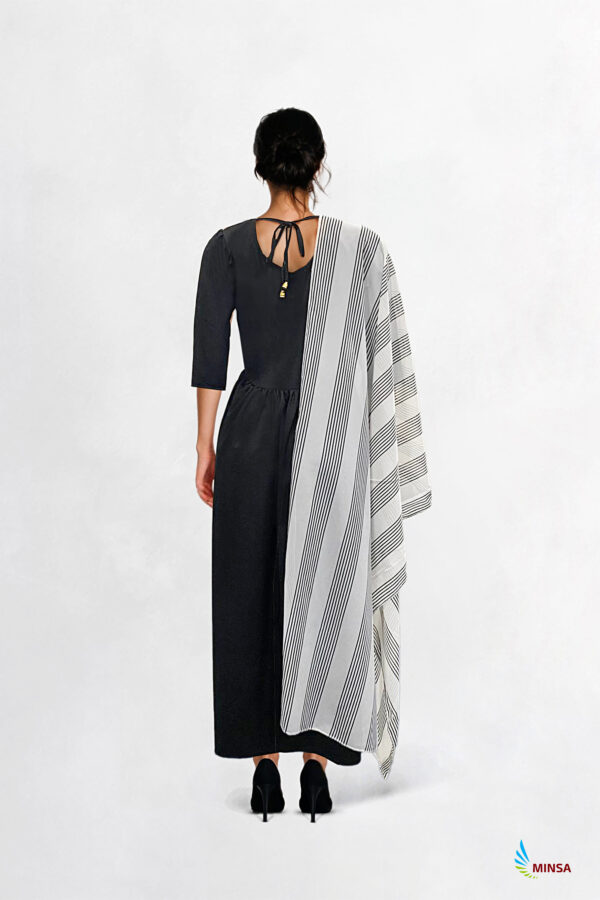 Black Party Dress With Shawl - Image 6